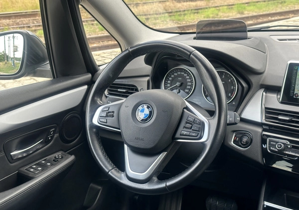 BMW Seria 2 cena 45900 przebieg: 200000, rok produkcji 2016 z Wrocław małe 781